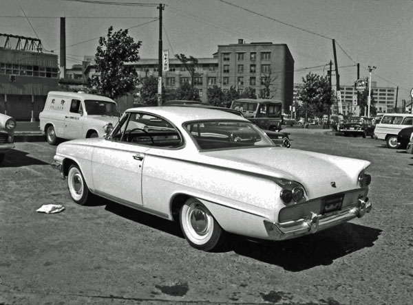 (13-2c)(100a-35) 1962-64 Ford Consul Capri Coupe.jpg
